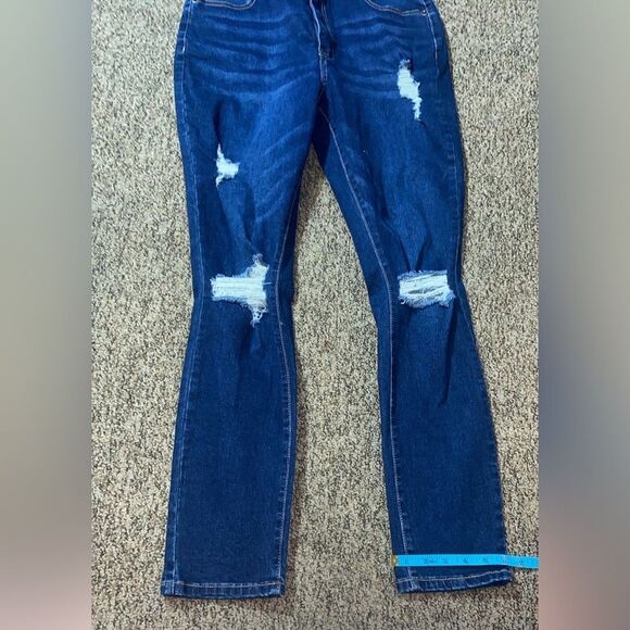 Blue Turtle Women's Blue Distressed Jeans Size 11 - Picture 10 of 14